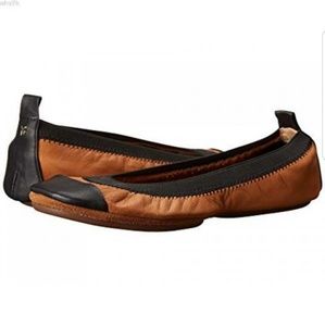 YOSI SAMRA foldable flats tan black Wmns 7